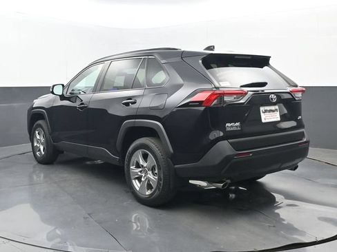 Used 2024 Toyota RAV4 XLE w/ Convenience Package FWD image 3