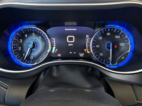 New 2026 Chrysler Pacifica Select w/ S Appearance Package image 13