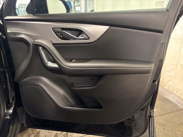 Used 2025 Chevrolet Blazer LT FWD image 37