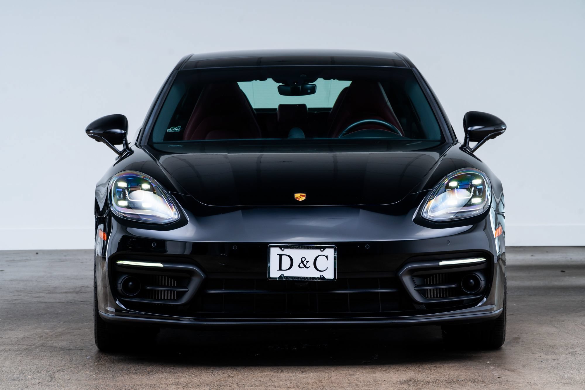 Used 2023 Porsche Panamera 4 Platinum Edition AWD/4WD image 2