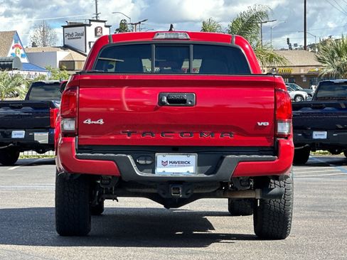 Used 2022 Toyota Tacoma SR image 4