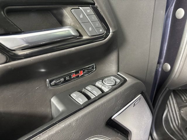 Used 2023 GMC Sierra 1500 AT4X AWD/4WD image 17