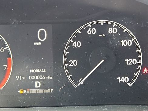 Used 2025 Honda Pilot Sport image 30