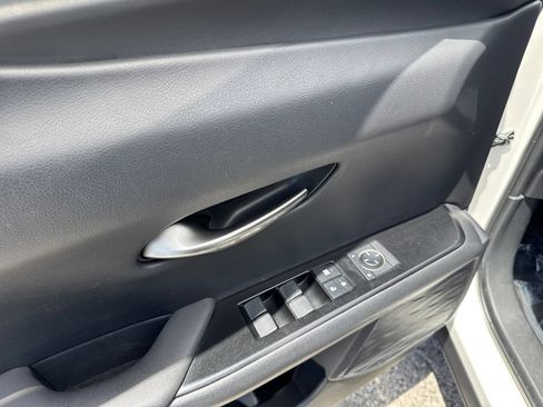 Used 2020 Lexus UX 250h w/ Premium Package AWD/4WD image 22