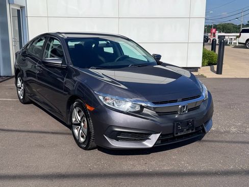 Used 2017 Honda Civic LX image 9