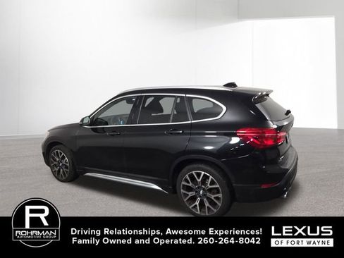 Used 2022 BMW X1 xDrive28i w/ Convenience Package AWD/4WD image 11