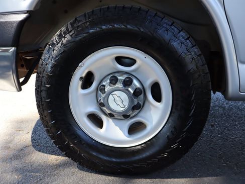 Used 2016 Chevrolet Express 3500 LT w/ LT Preferred Equipment Group RWD image 38