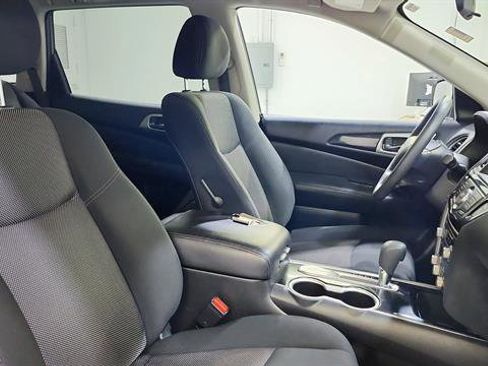 Used 2020 Nissan Pathfinder S FWD image 24