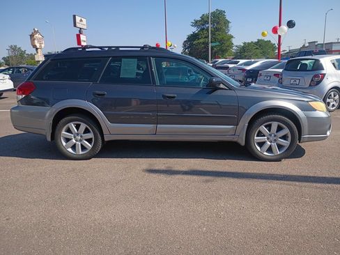 Used 2009 Subaru Outback 2.5i Special Edition AWD/4WD image 8