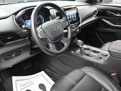 Used 2023 Chevrolet Traverse RS w/ LPO, Floor Liner Package AWD/4WD image 14