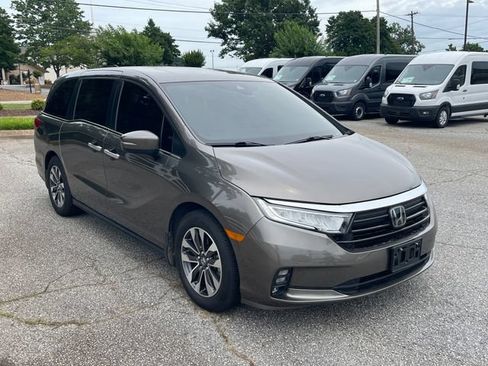 Used 2021 Honda Odyssey EX-L image 3