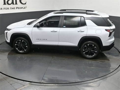 New 2026 Chevrolet Equinox RS w/ Convenience Package III image 21