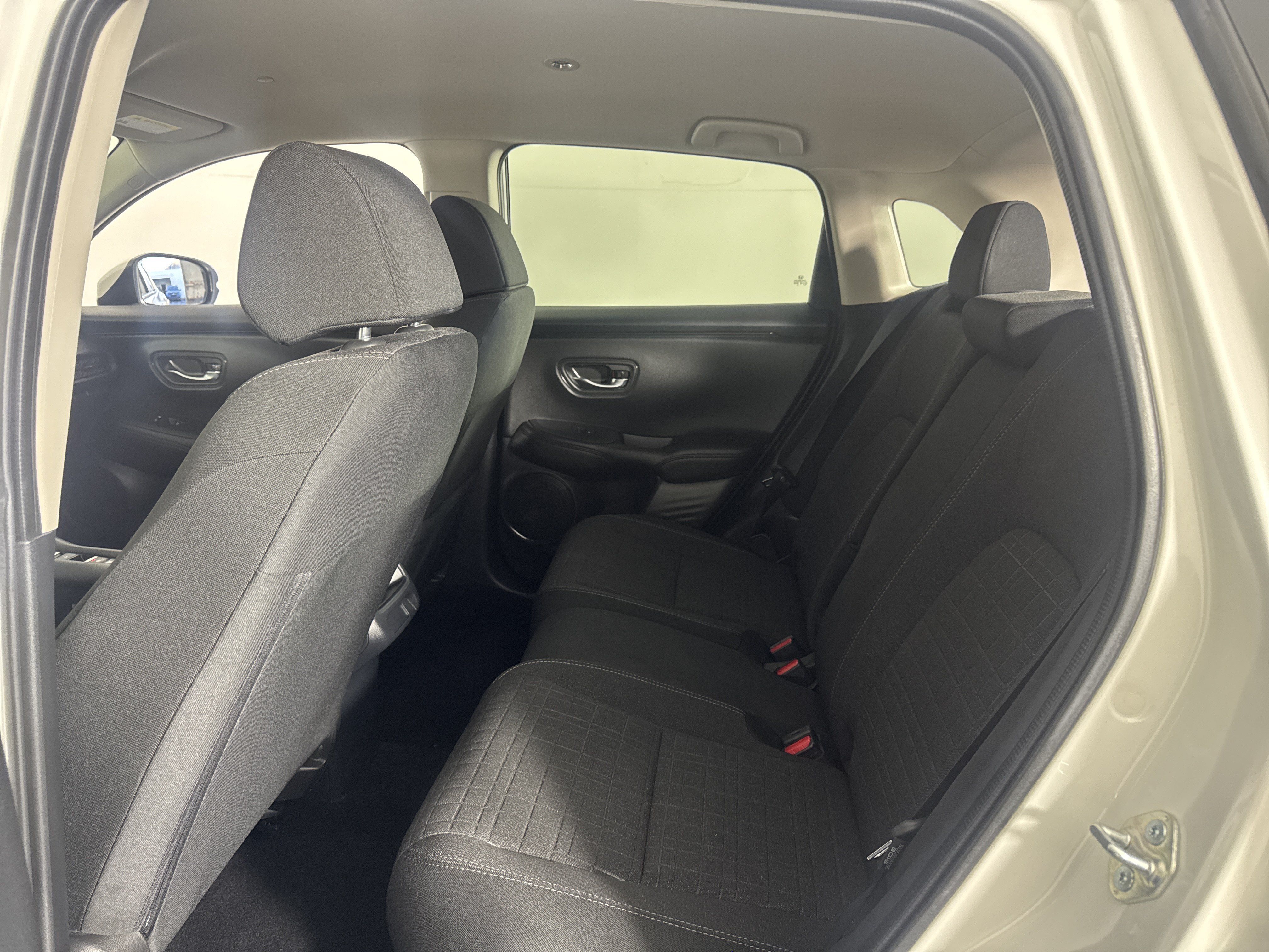 Certified 2026 Honda HR-V LX image 36