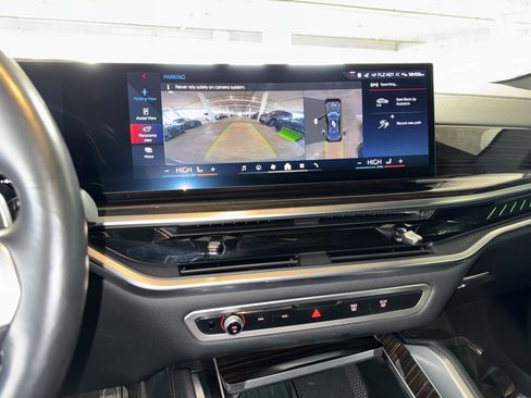 Used 2024 BMW X6 M60i image 27