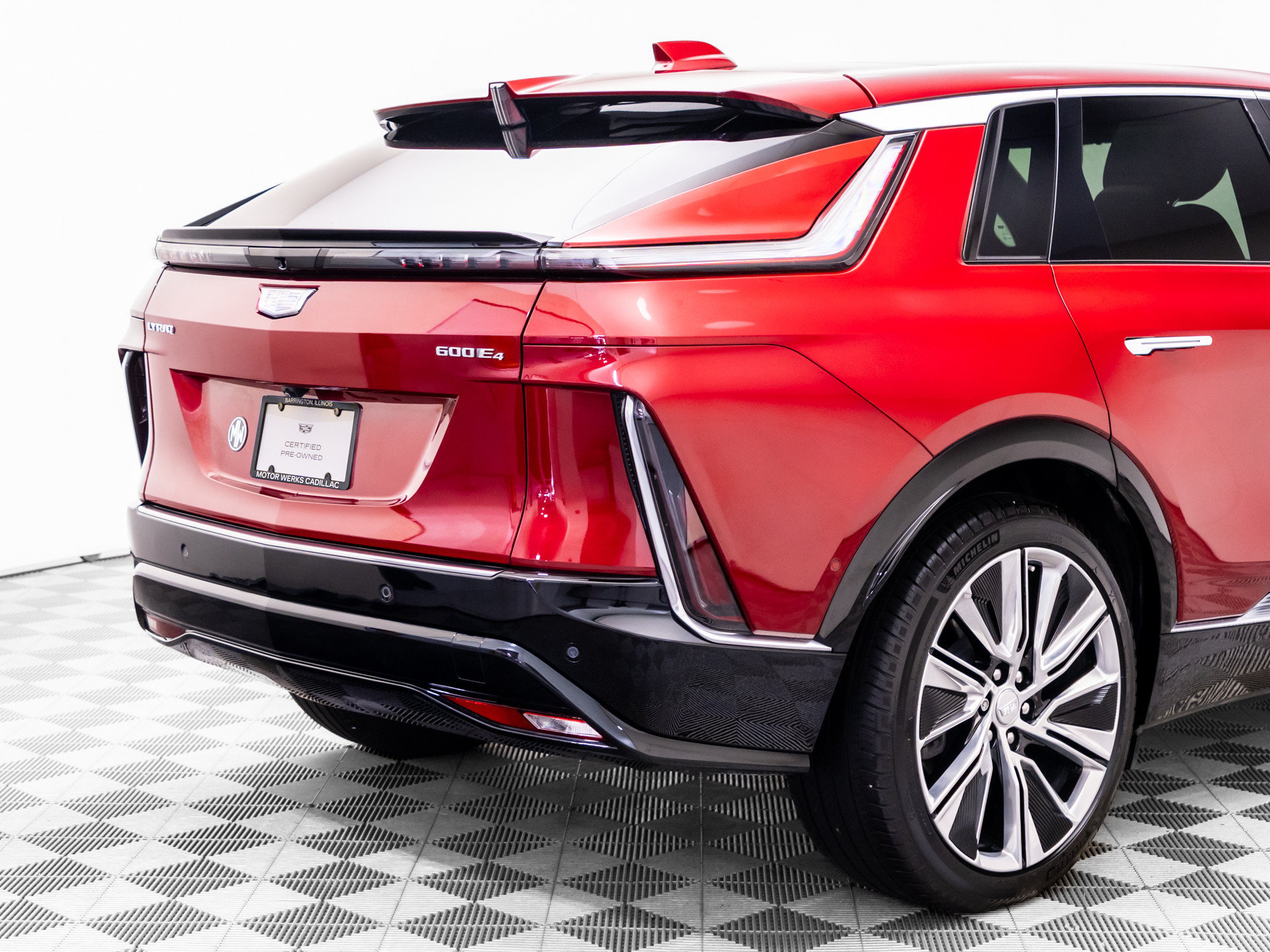 Certified 2025 Cadillac Lyriq Luxury w/ LPO, Floor Liner Package AWD/4WD image 39