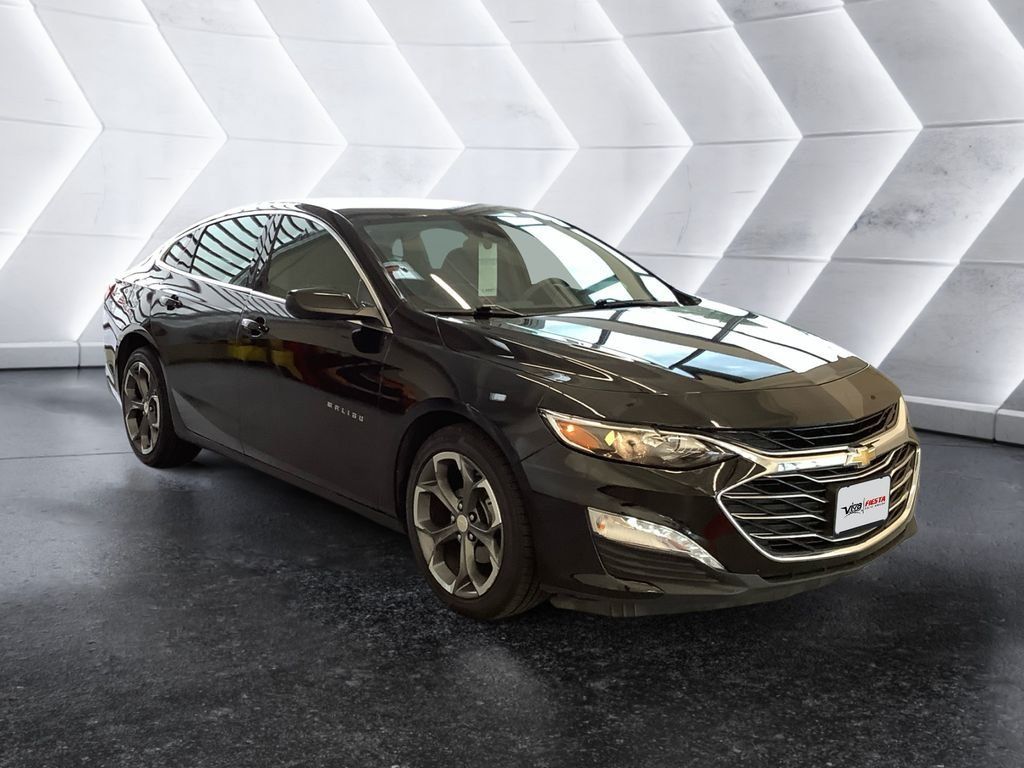 Used 2024 Chevrolet Malibu LT FWD image 1