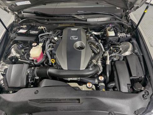 Used 2019 Lexus IS 300 w/ Premium Package image 31