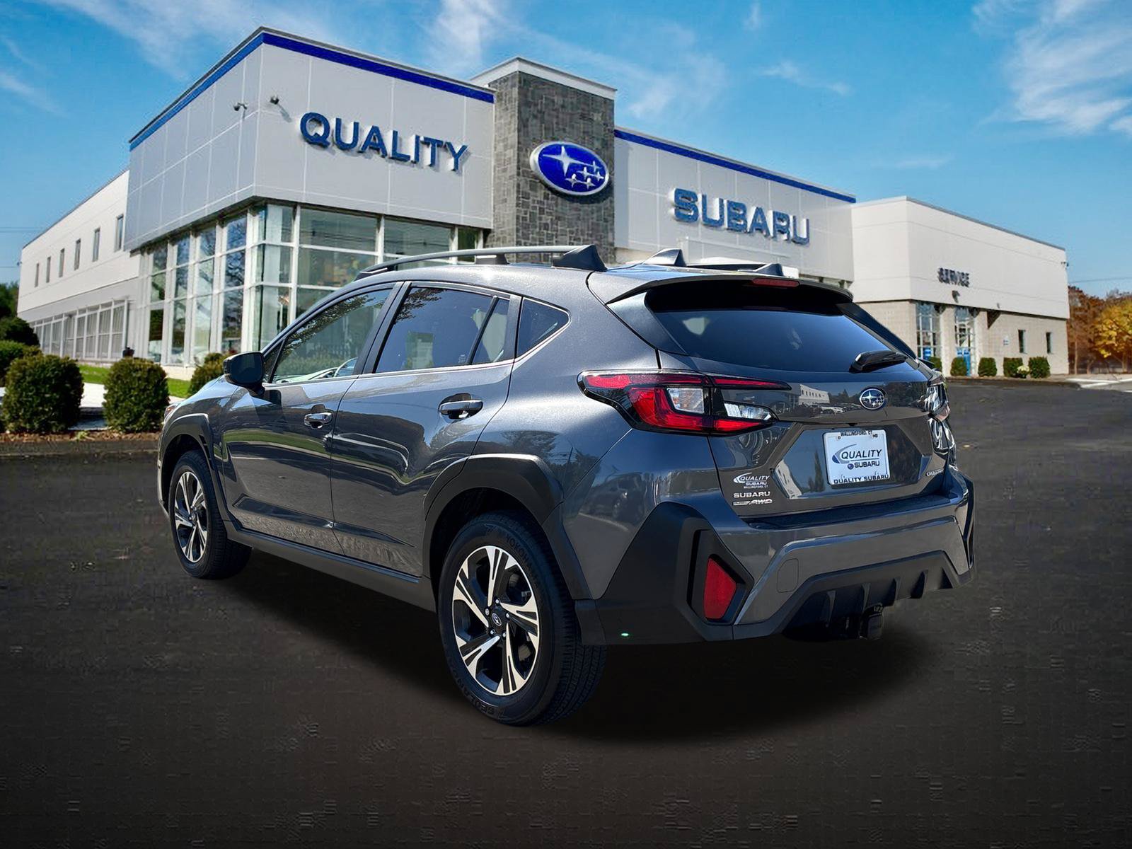 Used 2024 Subaru Crosstrek 2.0i Premium AWD/4WD image 2