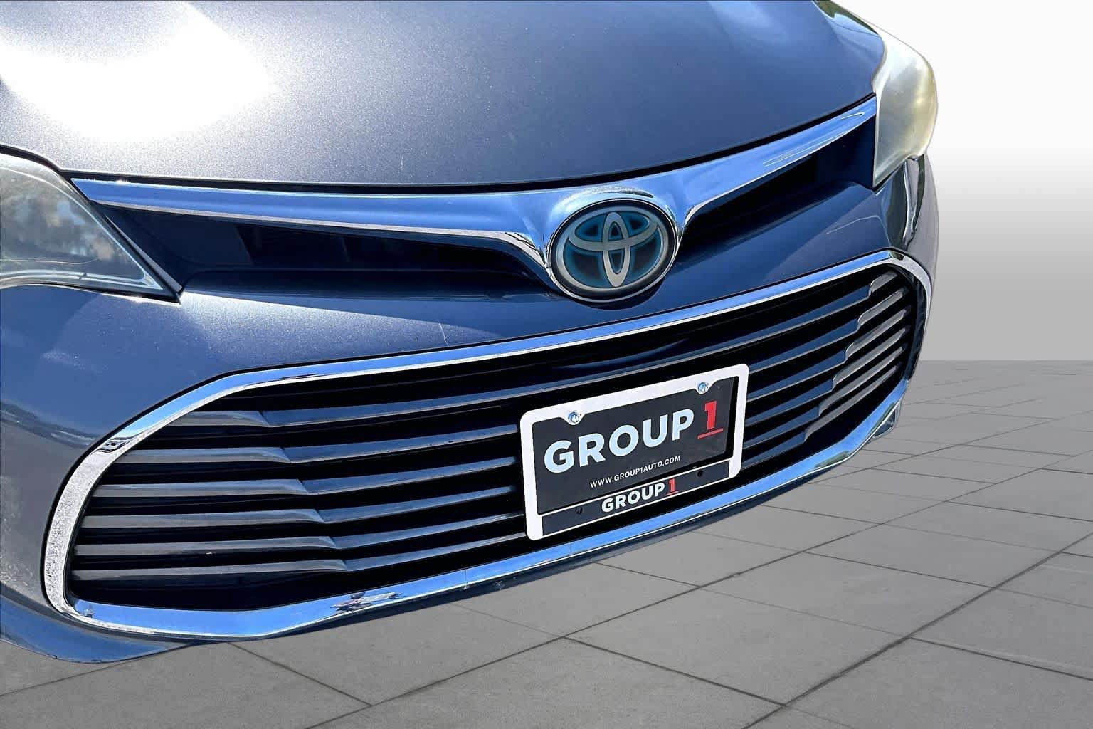 Used 2017 Toyota Avalon Limited FWD image 30
