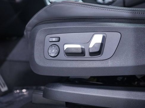 Used 2026 BMW X5 xDrive40i w/ M Sport Package AWD/4WD image 8