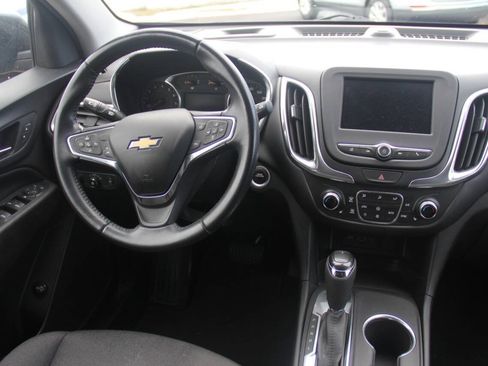 Used 2020 Chevrolet Equinox LT AWD/4WD image 16