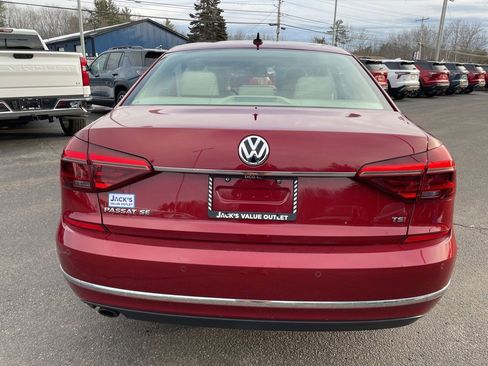 Used 2018 Volkswagen Passat 2.0T SE image 5