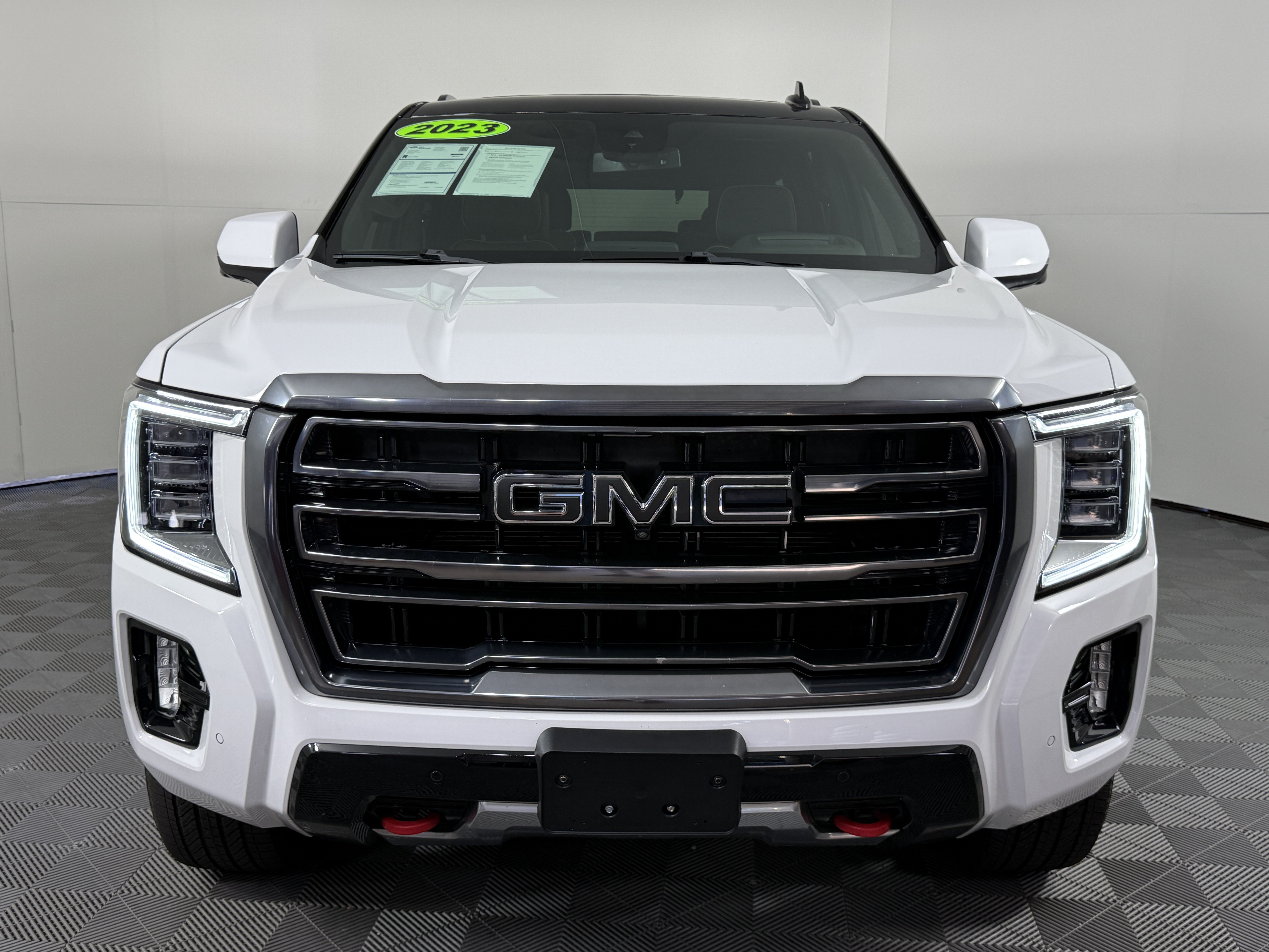 Used 2023 GMC Yukon AT4 w/ AT4 Premium Package AWD/4WD image 6