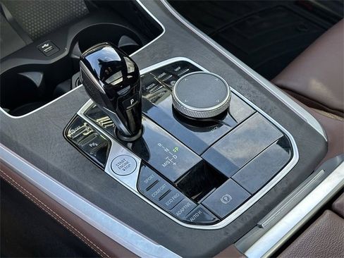 Used 2022 BMW X5 sDrive40i w/ Premium Package image 16