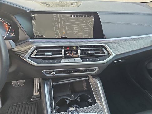 Used 2022 BMW X6 xDrive40i w/ M Sport Package image 10