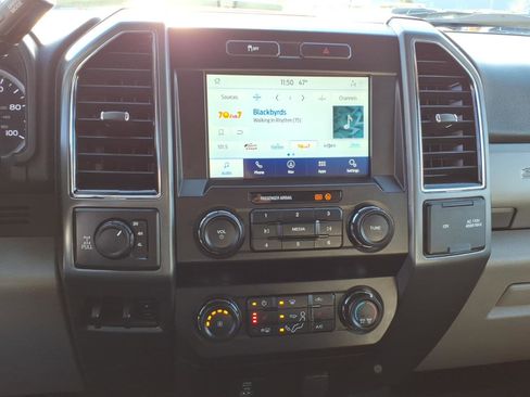 Used 2022 Ford F250 XLT w/ XLT Premium Package image 17