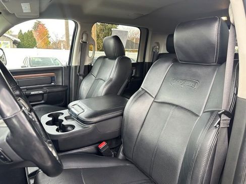 Used 2018 RAM 2500 Laramie w/ Convenience Group image 11
