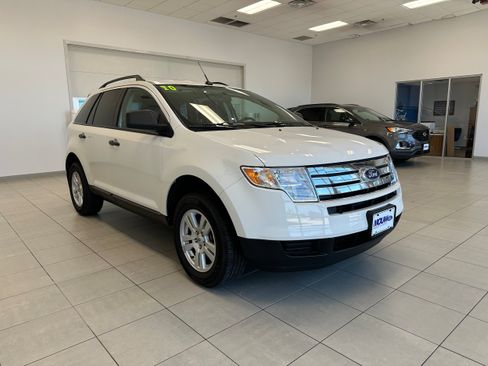 Used 2010 Ford Edge SE FWD image 4
