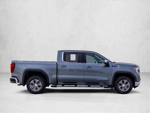 Used 2020 GMC Sierra 1500 SLE w/ SLE Value Package image 4