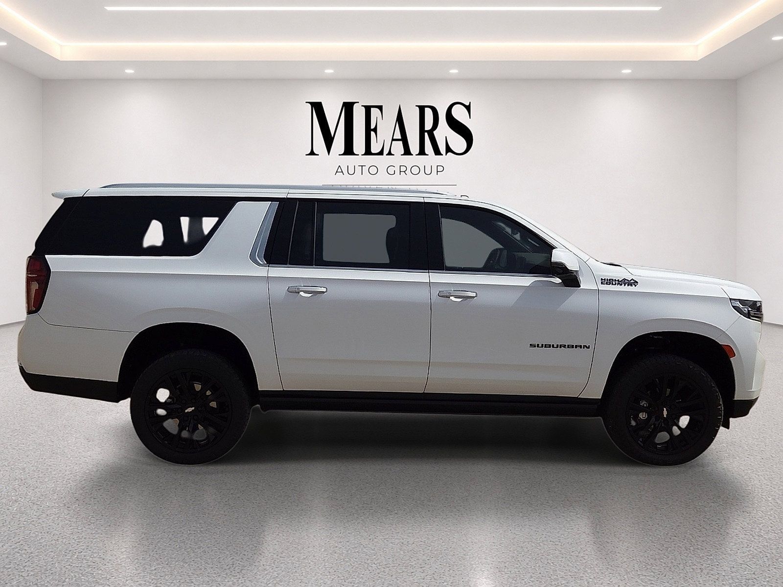 Used 2023 Chevrolet Suburban High Country AWD/4WD image 6