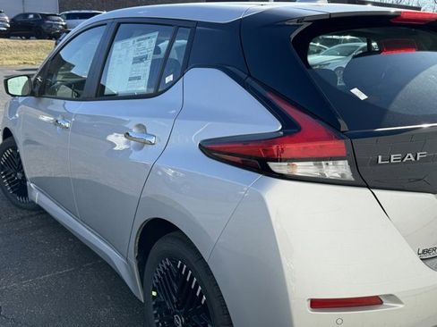 Used 2024 Nissan Leaf SV Plus image 29