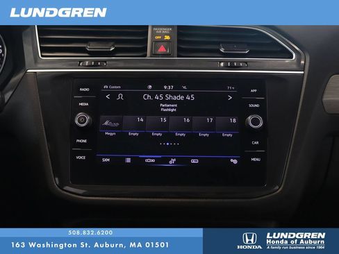 Used 2021 Volkswagen Tiguan SE AWD/4WD image 21