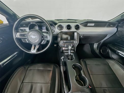 Used 2017 Ford Mustang GT Premium image 10