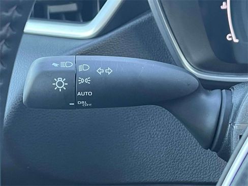 Certified 2025 Toyota Corolla XSE image 27