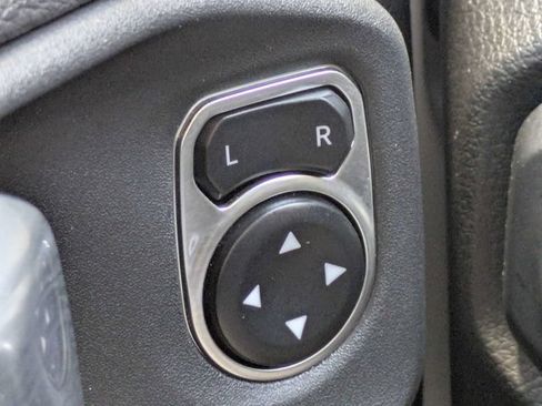 Used 2024 Jeep Wrangler Unlimited Sport AWD/4WD image 24