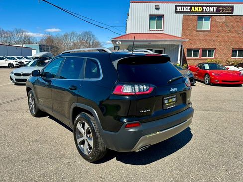 Used 2019 Jeep Cherokee Limited image 8