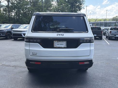 New 2026 Jeep Grand Wagoneer L Summit w/ Premium Group III AWD/4WD image 7