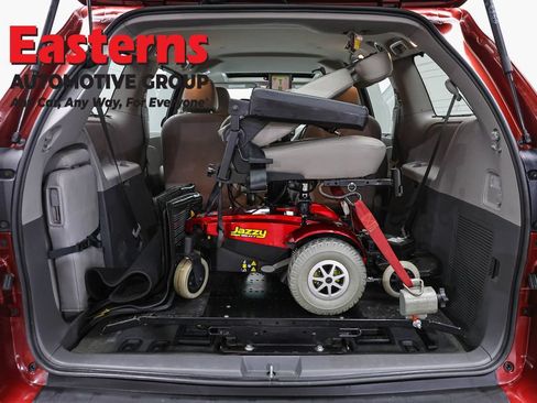 Used 2019 Toyota Sienna XLE FWD image 9