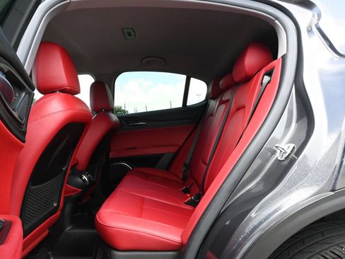 Used 2021 Alfa Romeo Stelvio Sprint w/ Nero Edizione RWD image 20