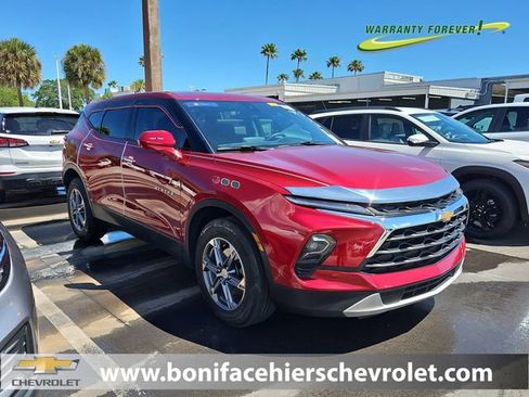 Used 2023 Chevrolet Blazer LT image 1