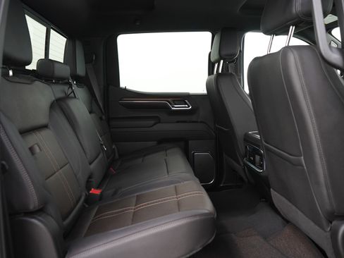 Used 2024 Chevrolet Silverado 1500 High Country w/ Technology Package AWD/4WD image 14