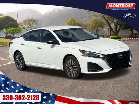 Used 2025 Nissan Altima 2.5 SV FWD image 1