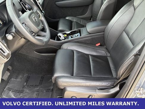 Certified 2023 Volvo XC40 B4 Plus image 25