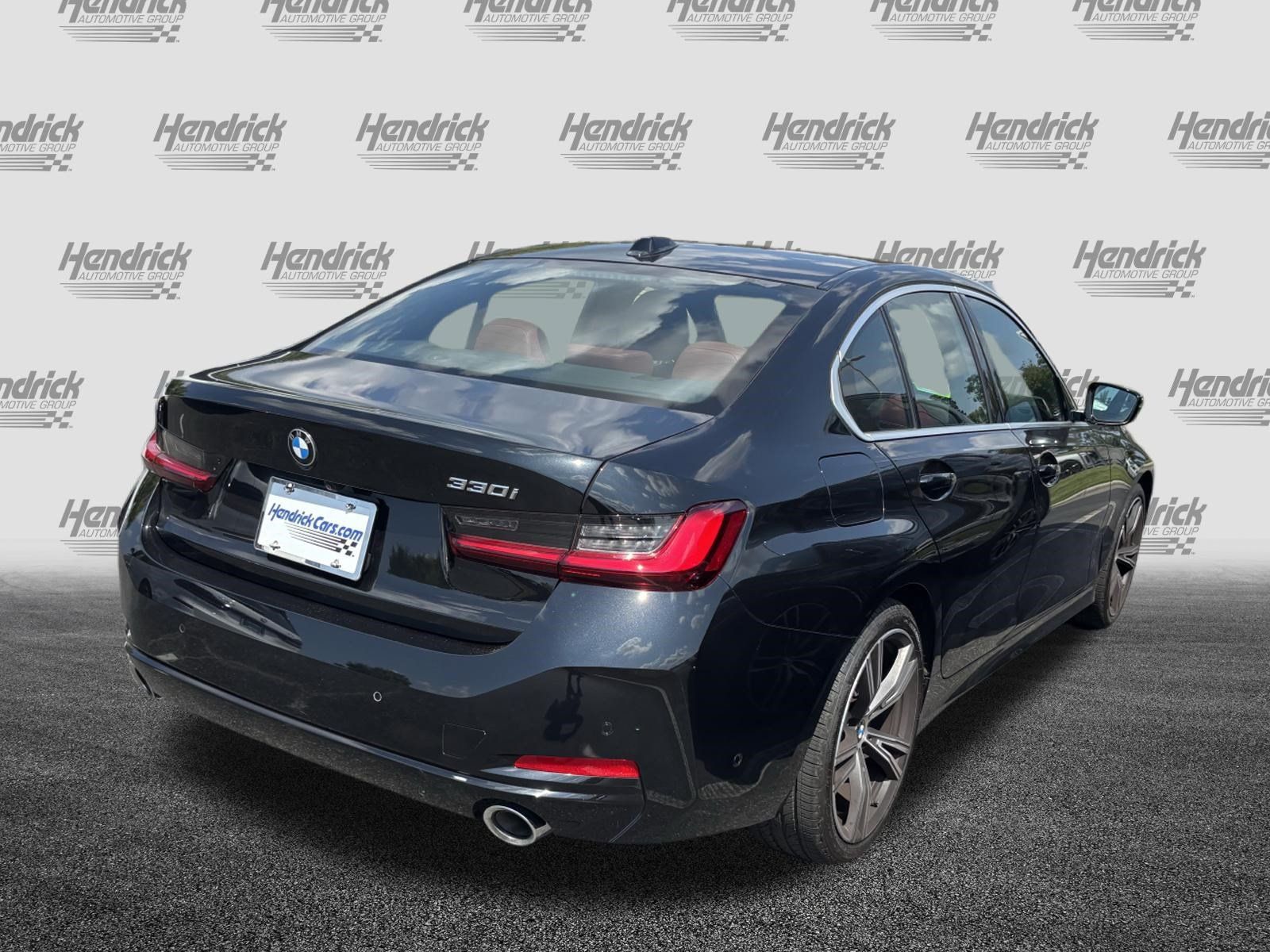 Used 2024 BMW 330i Sedan w/ Premium Package RWD image 10