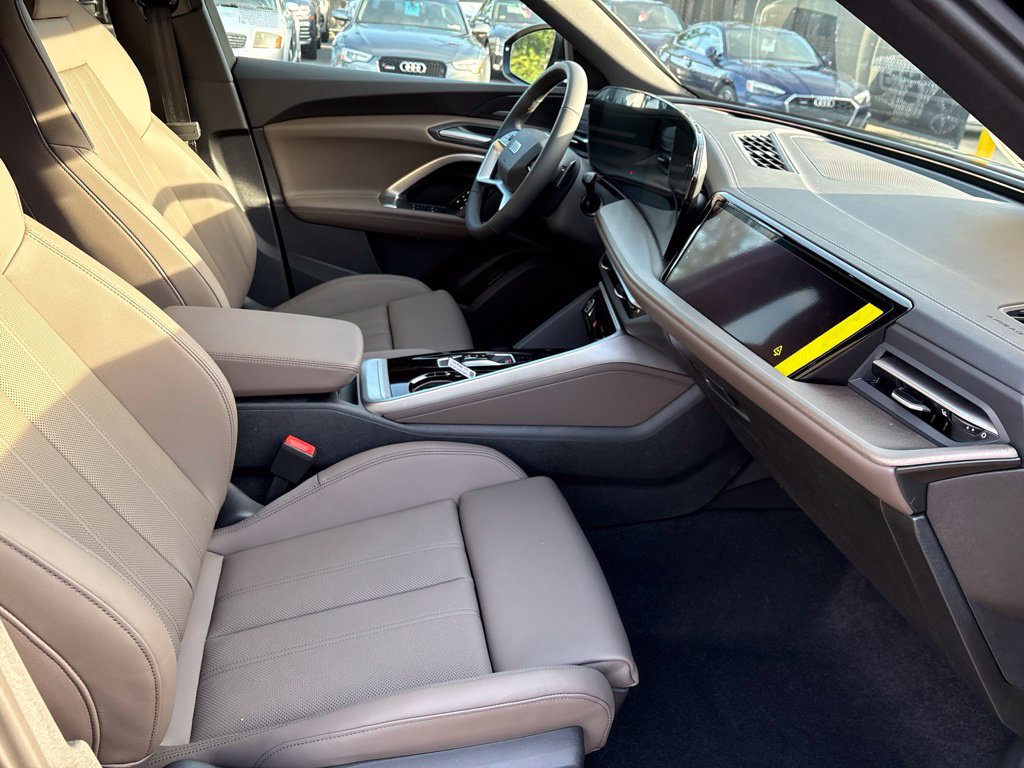 New 2026 Audi Q5 Premium Plus AWD/4WD image 18