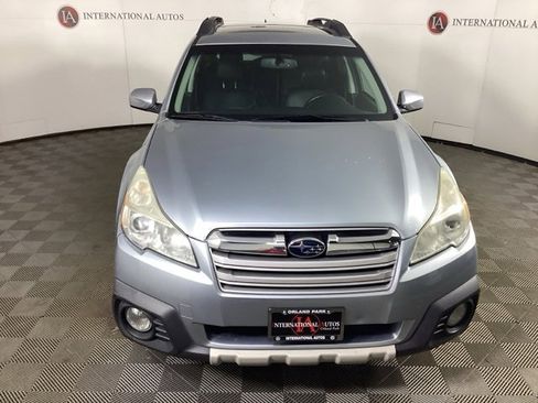Used 2013 Subaru Outback 2.5i Limited w/ Moonroof Pkg image 2
